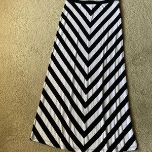 Bold stripe skirt